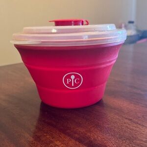The Pampered Chef Red and Clear Collapsible Bowl